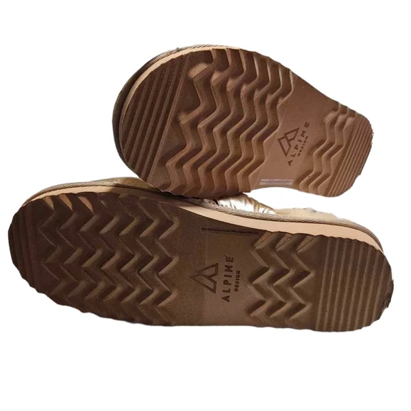 Alpine Design Lara Metallic Gold Sherpa Puffer Slippers - Picture 2 of 7
